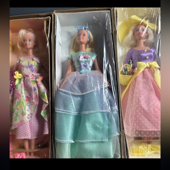 Springtime Avon/ Mattel Barbie Dolls Complete Exclusive Collectors Set of 3 NIB - Picture 3 of 6